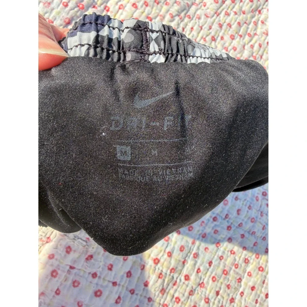 Nike Dri-FIT Kids Shorts Black Grey Geometric Diamond Polka Dot Print‎ Size M